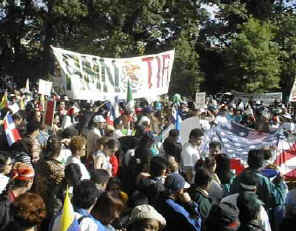 Marchantes en el Parque Lafayette